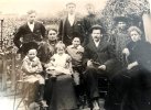 tom pitt and family .jpeg