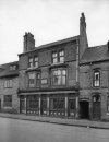 Legge Street White Swan Pub 16th November 1957.jpg