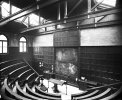 Edmund Street Mason College anatomical theatre interior 1897.jpg