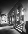 Edmund Street Mason College interior 1897.jpg