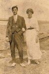 Howard Humphrys and Annie Bowyer 1920crop.jpg