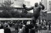 the king kong statue in 1972.jpg