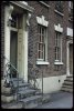 Entrance to a Georgian house, Easy Row, Birmingham.jpg