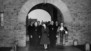 Queen at All saints 1955.jpg