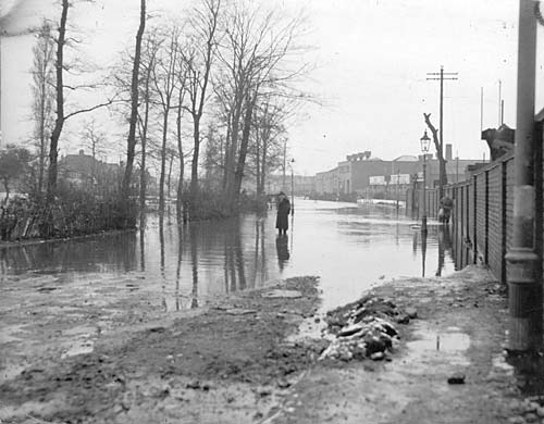 1947_Walsall_Rd_Floods.jpg