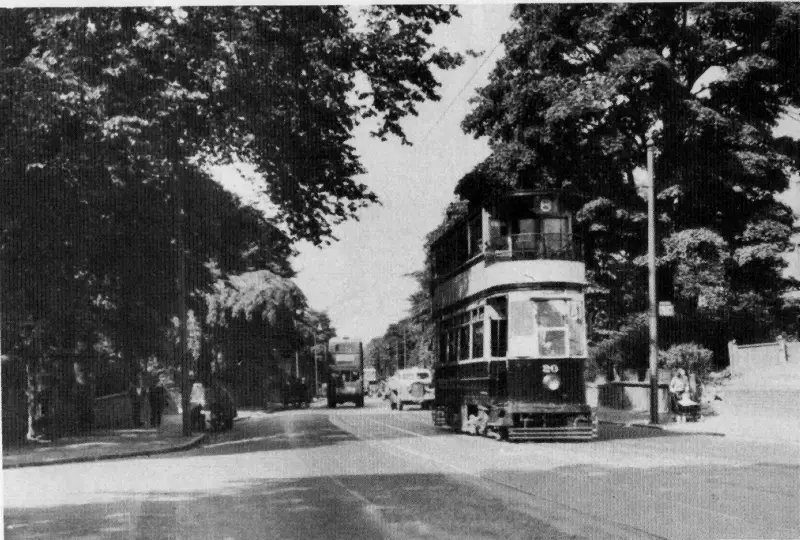 Tram_Birchfield_Rd_1949.jpg