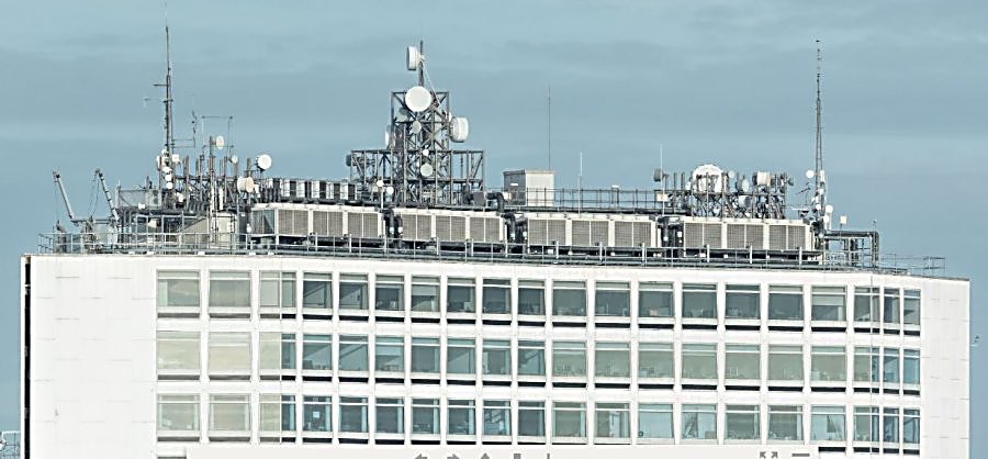 buildingtop.JPG