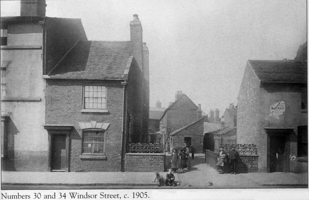 Image29_Windsor_St_1905~0.jpg