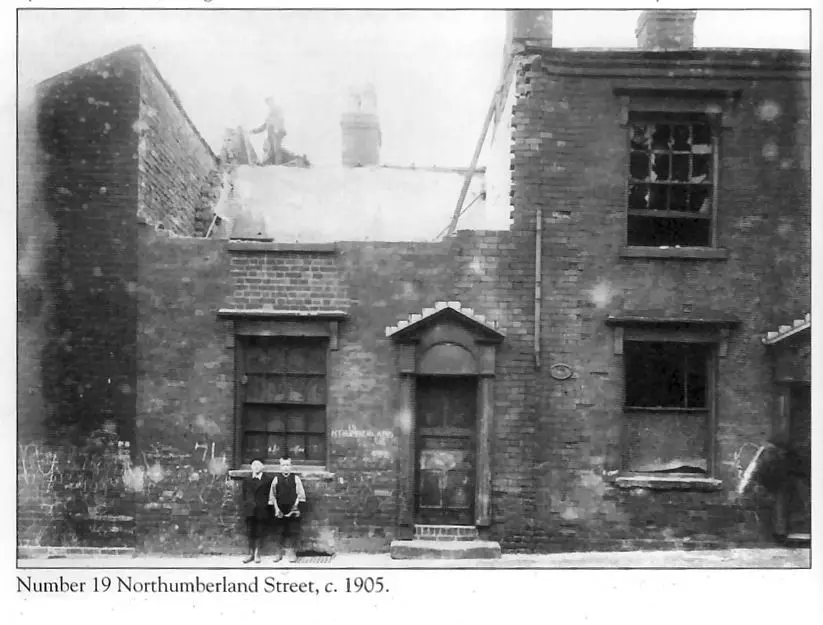 Image3_Northumberland_St_1905~0.jpg