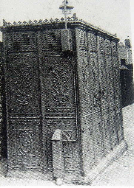 Victorian2520Urinal2520Vyse2520Street.jpg