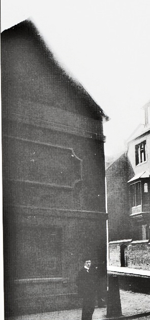 Church_tavern.jpg