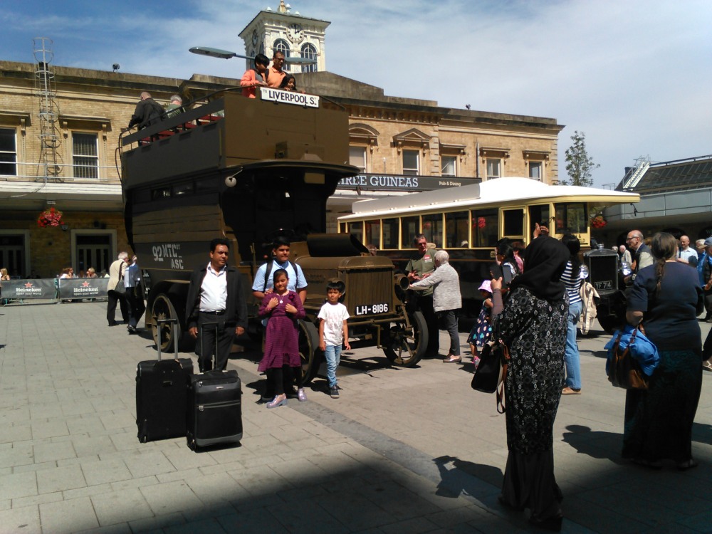 London_war_bus_reading_2_8_2015_B.jpg
