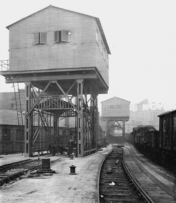 waggon_hoist_moor_st.jpg