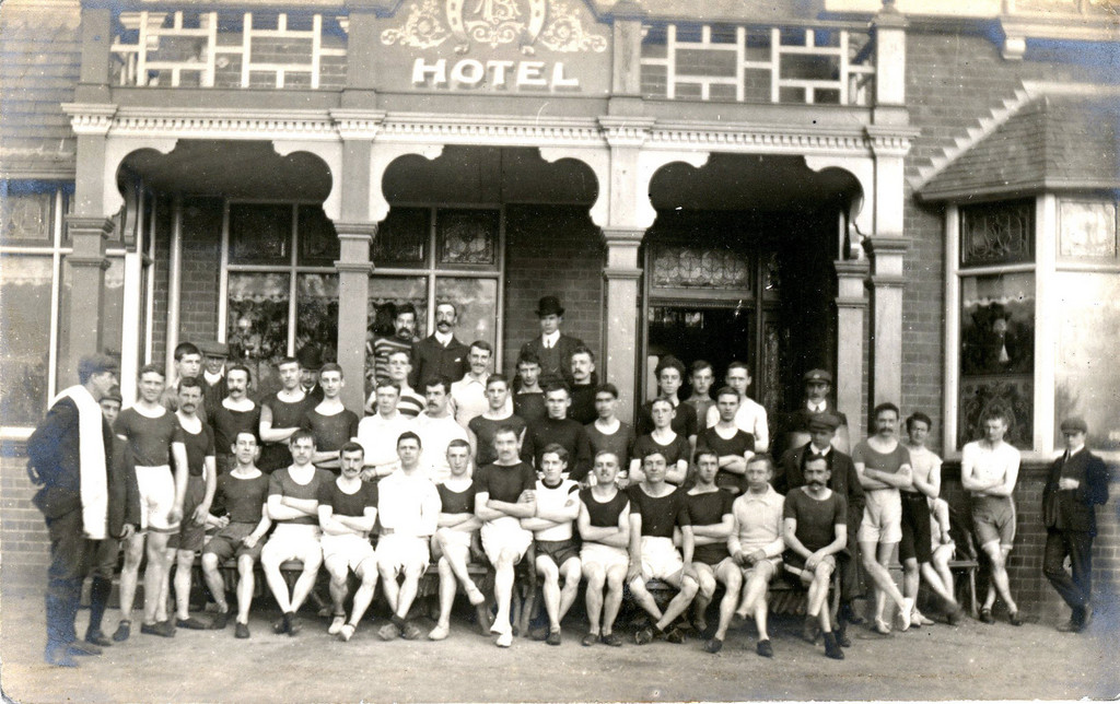 sparkhill_harriers_W_Wright_Mar1906_enhanced_75pc.jpg