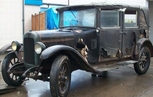 Rare_1929_Austin_found_in_a_garage.jpg