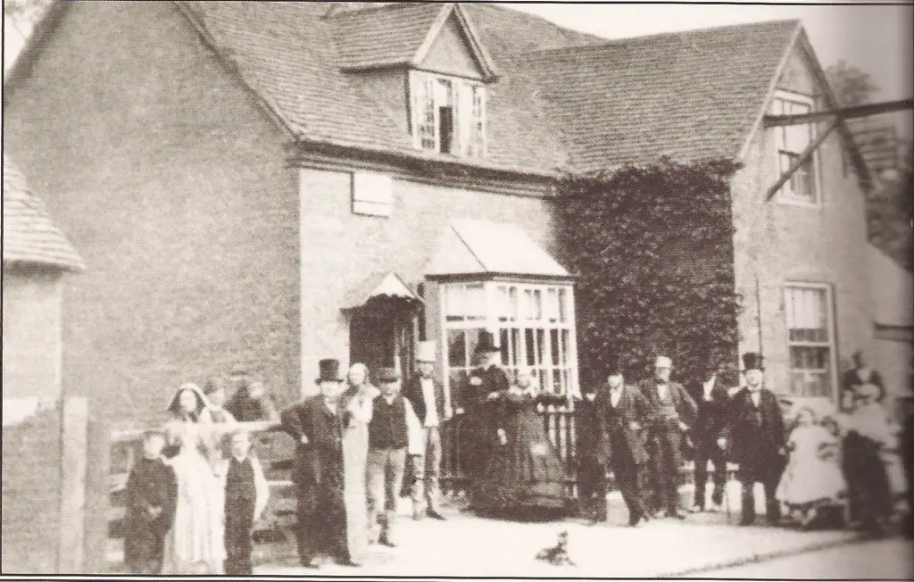 Saltley_The_Gate_Inn_1870s.jpg