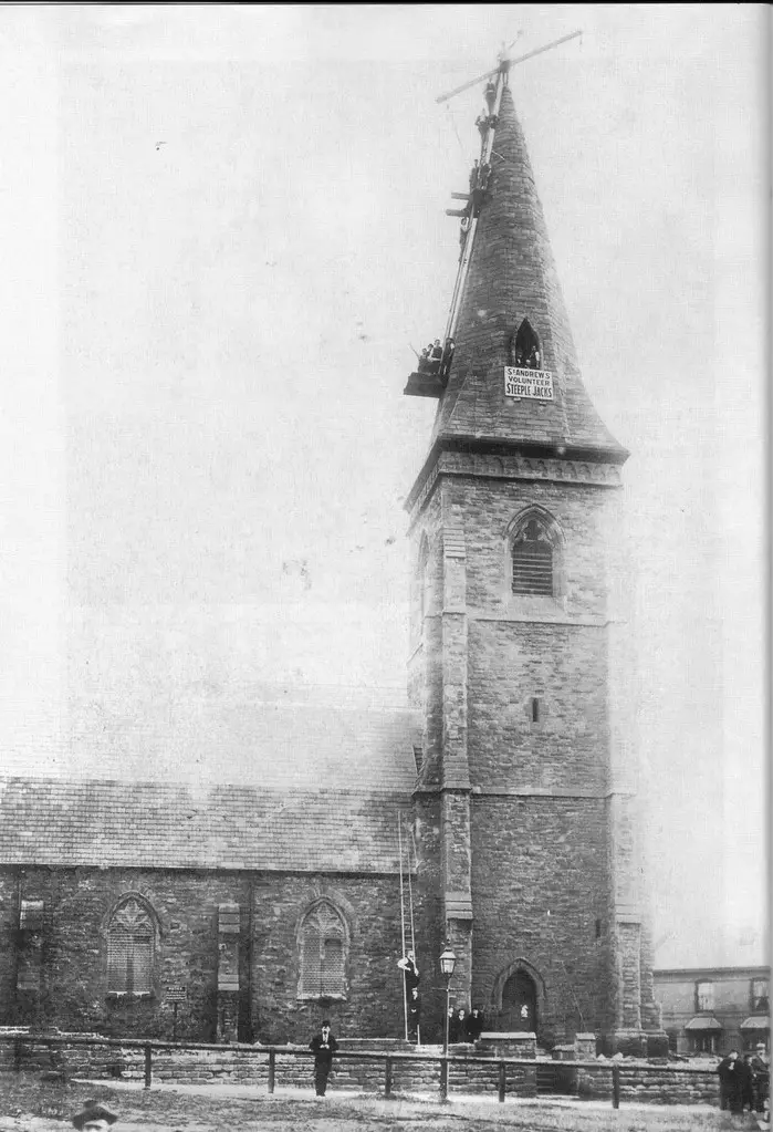 St_andrews_church_1900.jpg